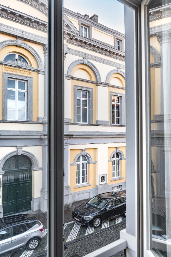 The Bank 1869 - Unique Guestrooms In The Historic Center Of ブルージュ エクステリア 写真