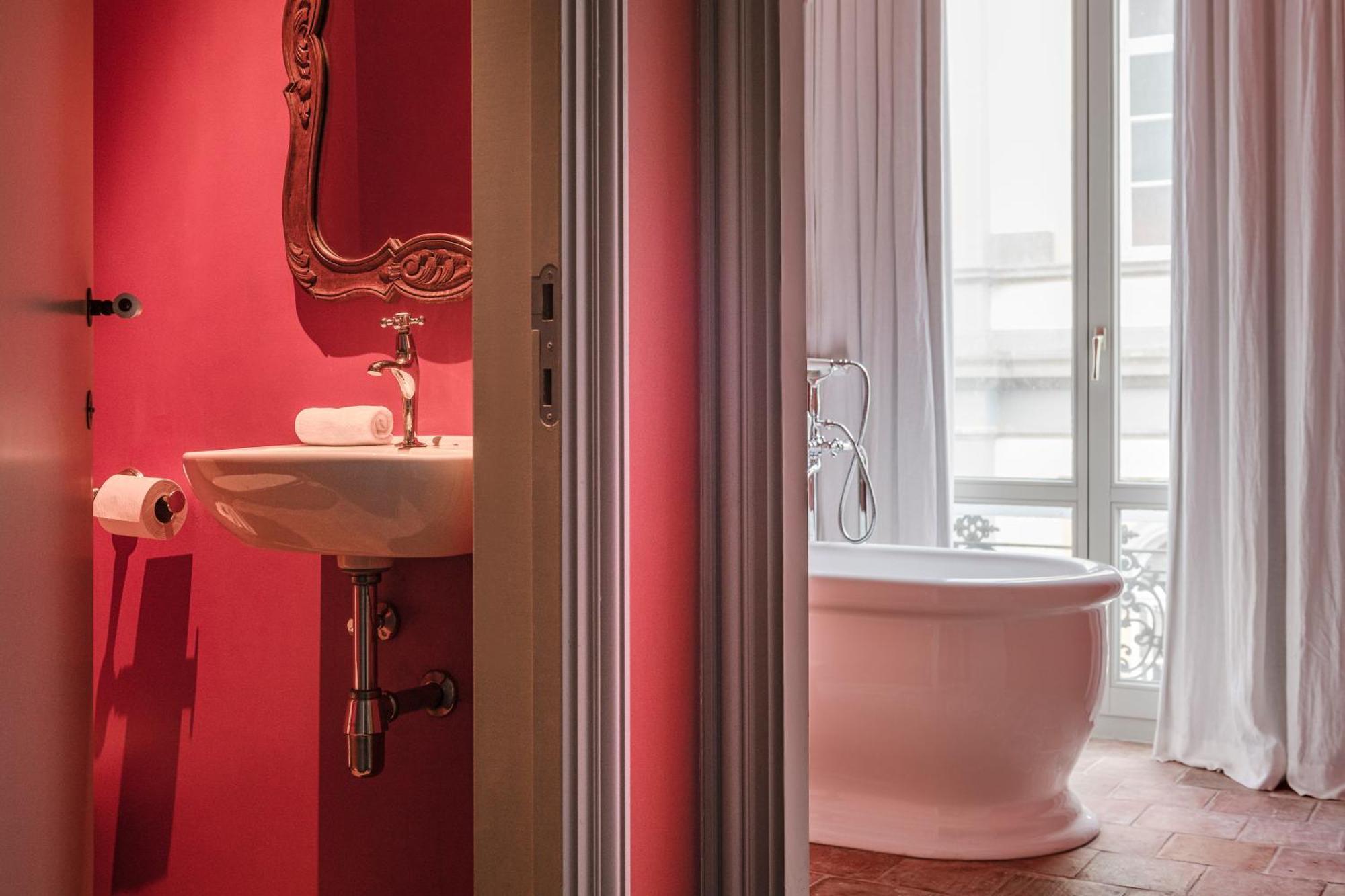 The Bank 1869 - Unique Guestrooms In The Historic Center Of ブルージュ エクステリア 写真